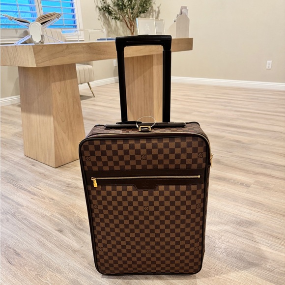 Louis Vuitton LV Pegase 55 - Picture 1 of 4